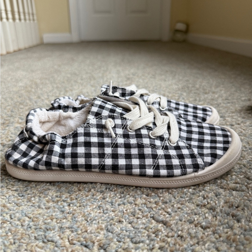 Torrid Black and White Checkered slip on laced sneakers wide with size 8